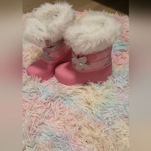 Kids winter boots , size 5